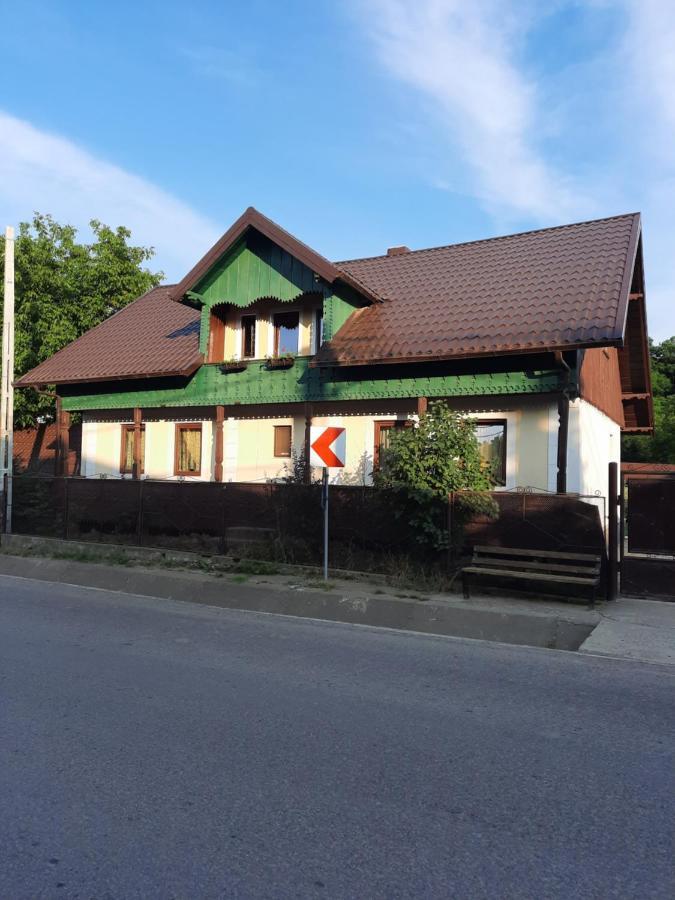 Casa Bunicilor Villa Ciprian Porumbescu Dış mekan fotoğraf